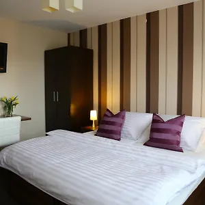 Bed & Breakfast 10, Poznań